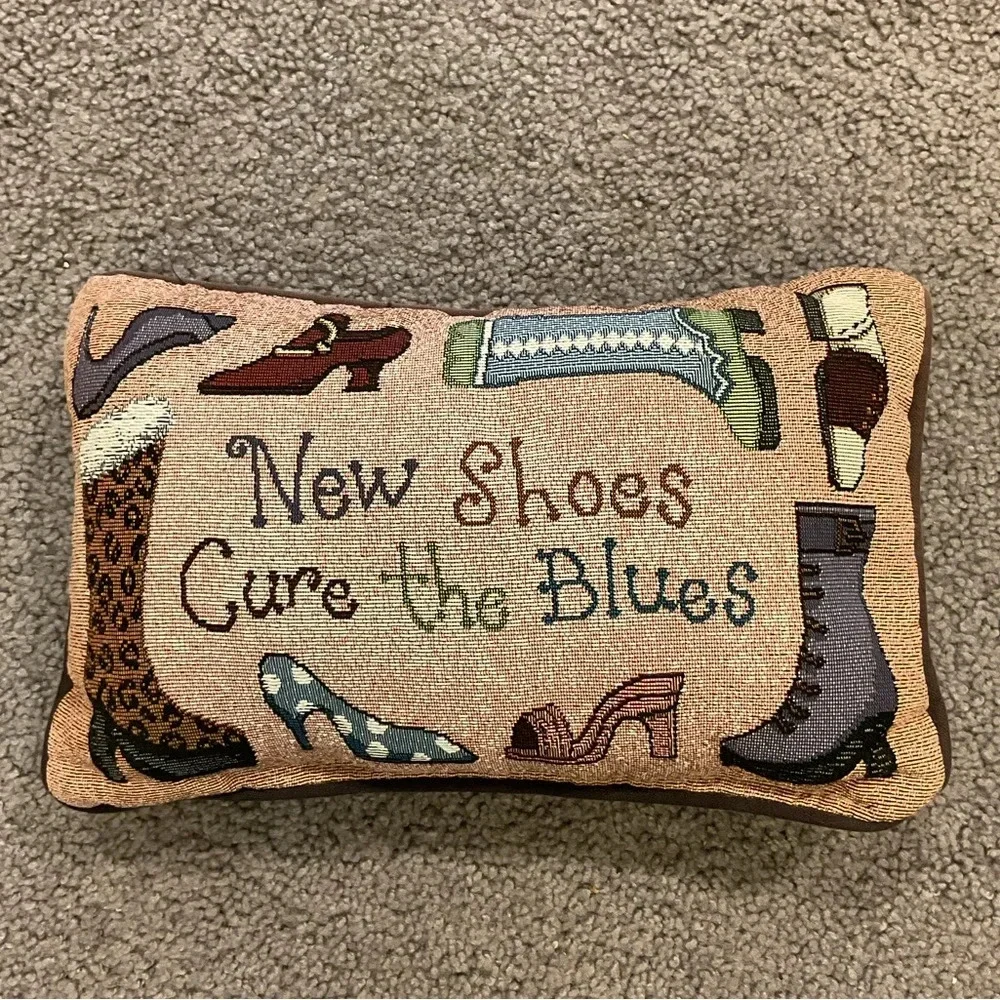 NEW Vintage ‘New Shoes Cure The Blues’ Vintage Decorative Bed Chair Dress Pillow